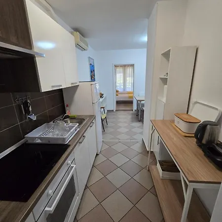 Apartman One *